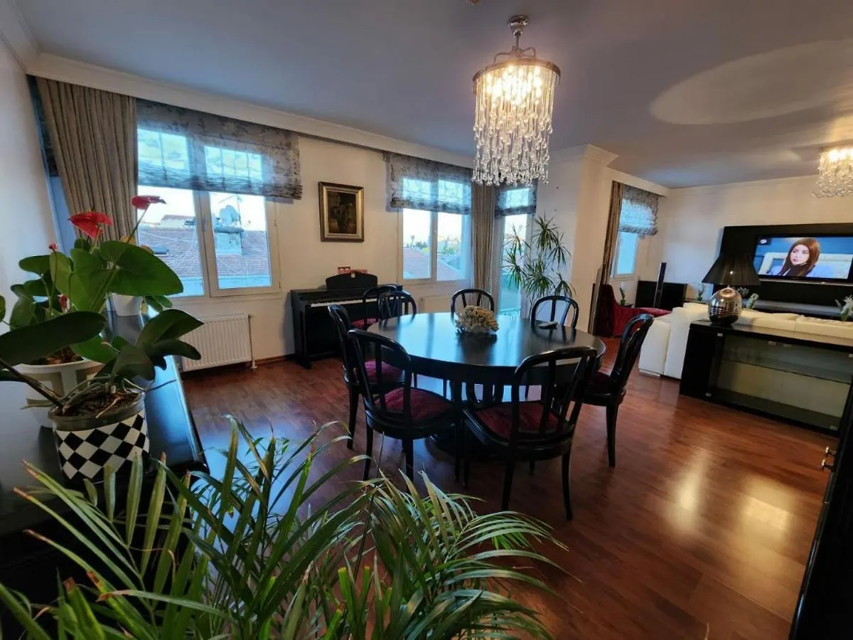 Big & Stylish 4-Bedroom Duplex Apartment In The Center Of Sisli Istanbul 0*,  Turkiet